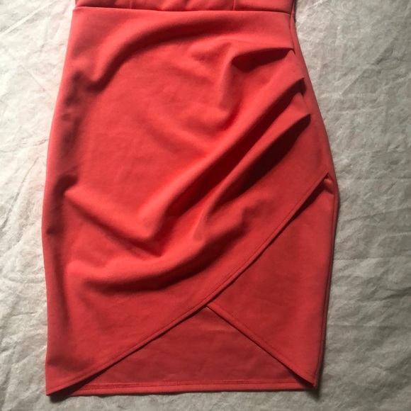 ❤️SOLD❤️Pink Strapless wrap dress - Picture 2 of 3